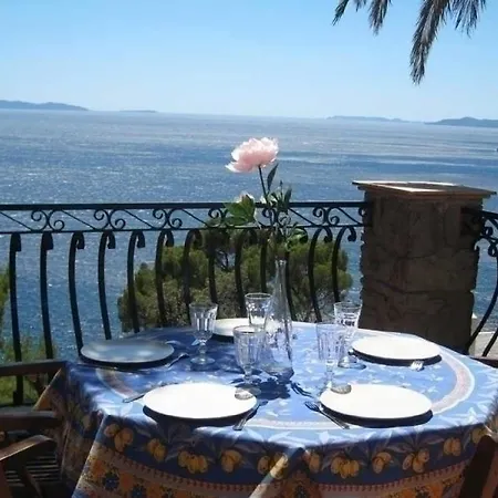 Βίλα Villa Le Guet